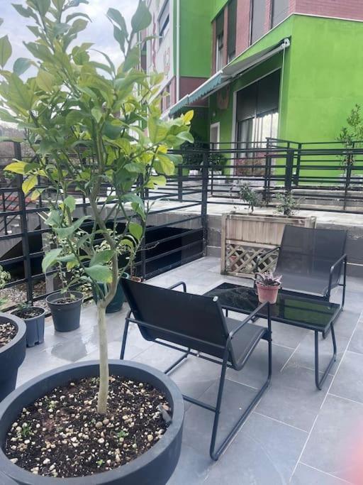 Deluxe Flat With Garden_Tirana Exterior foto